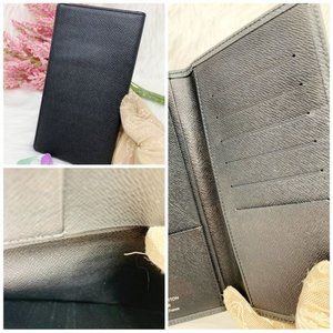 Louis Vuitton Black Taiga Checkbook Wallet MI 5111